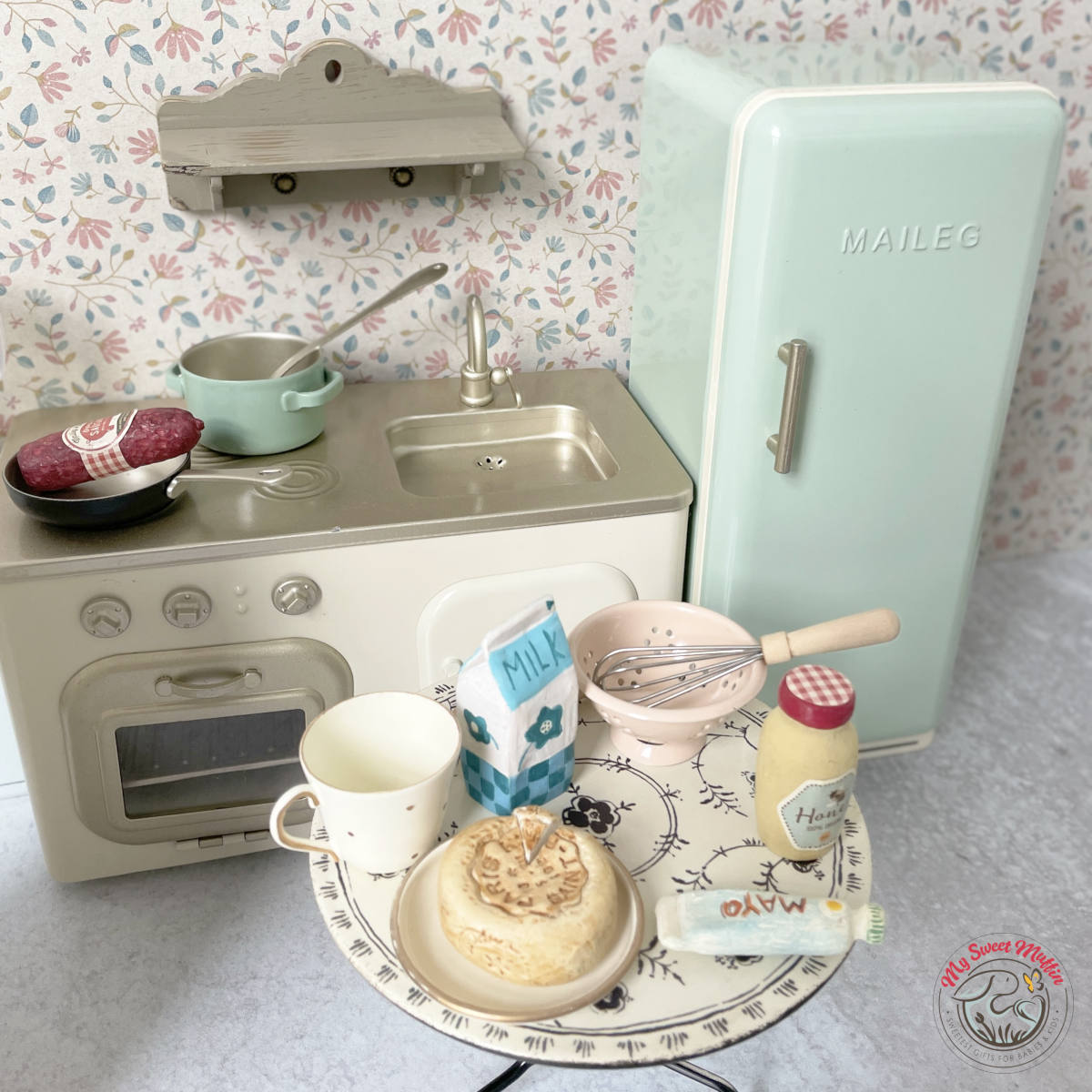 Maileg Miniature Fridge, Mint (ships in July)